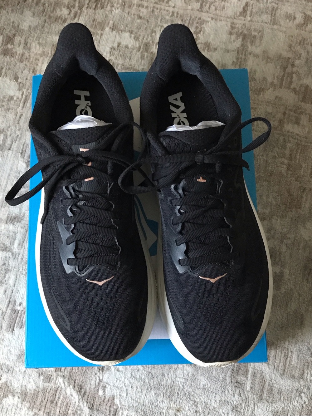 Hoka Clifton 10 Sz 11 Black with Rose Gold accents with Box🏃🏽♀️🌎🔆